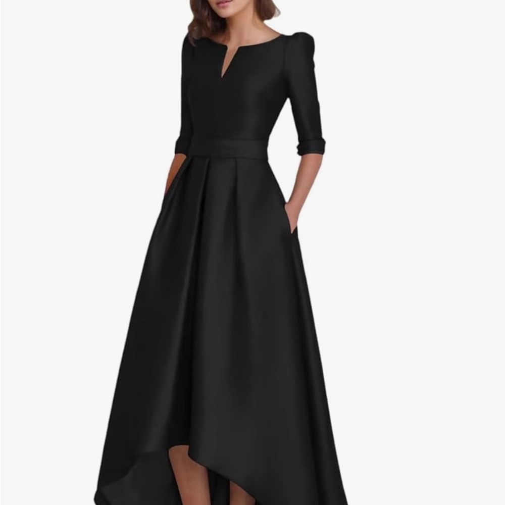 Elegant Black Evening Dress, New and Never worn.